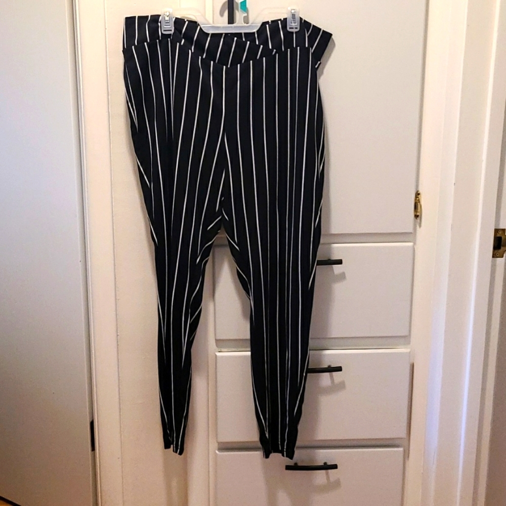 Striped leggings/pants